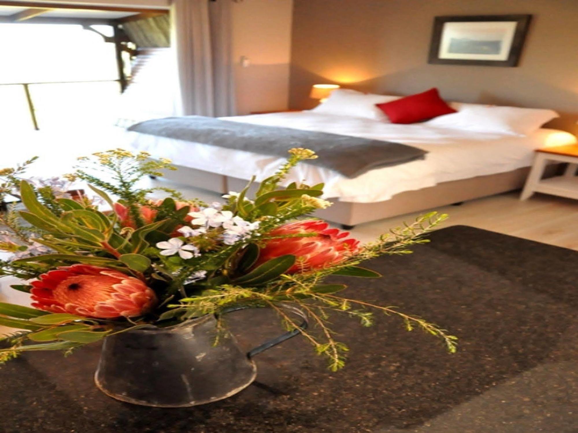 Woodlands Self Catering Hotel Knysna Exterior photo